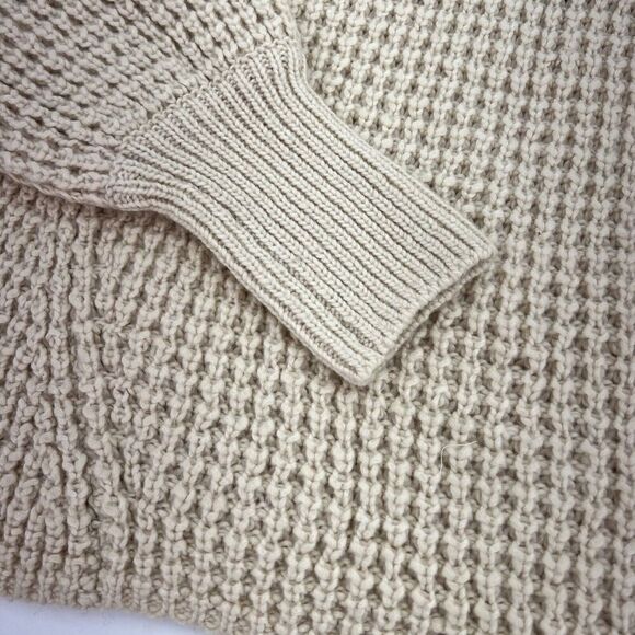 Express Chunky Knit Crop Turtleneck Sweater Size Large NWT - Picture 2 of 5